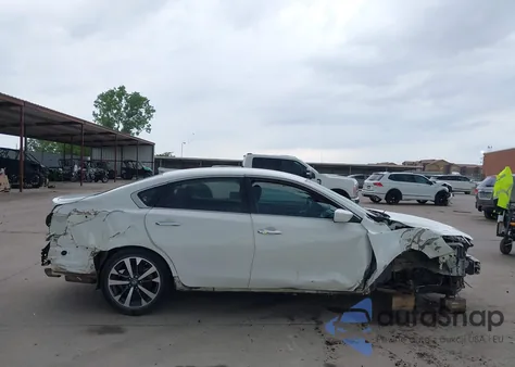 2016 Nissan Altima 2.5 Sr z USA, uszkodzony, nr VIN 1N4AL3AP6GC281776